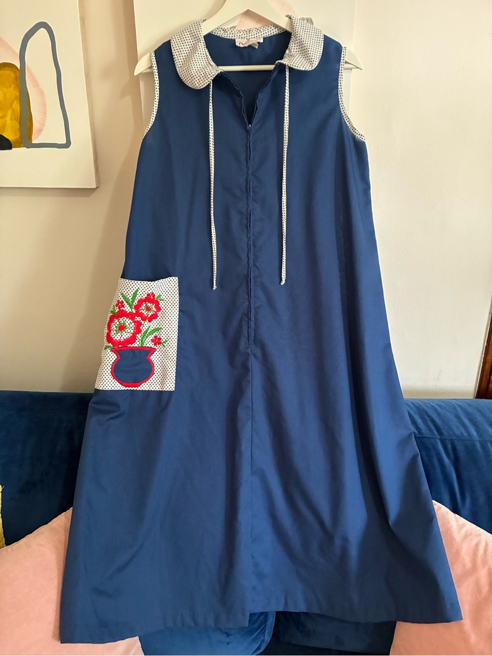 Vintage Navy Blue Sleeveless Dress with Floral Pocket
